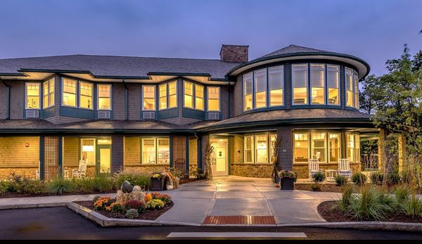 Laurentide At Mashpee Commons - image 1