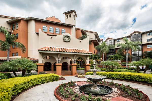 Lake Seminole Square - image 1
