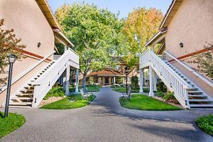 Brookdale Fresno - image 1