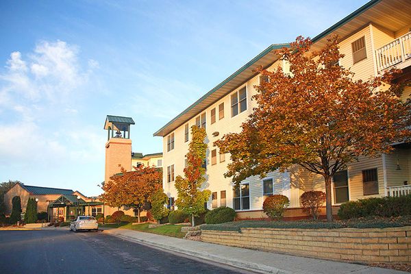 Auburn Meadows - image 1