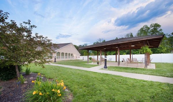 Avon Health & Rehabilitation Center - image 1