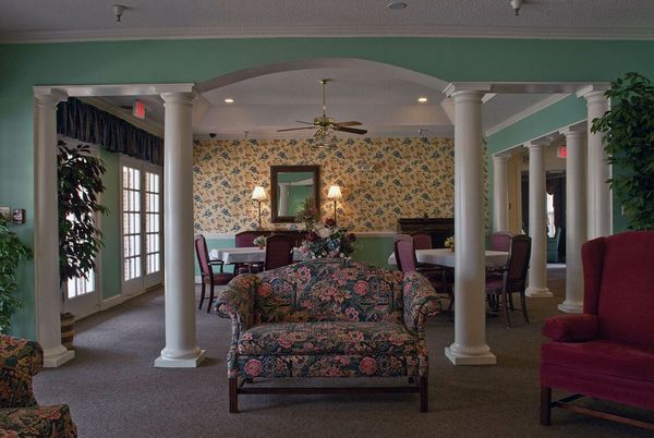 Windsor House Greenville - image 1