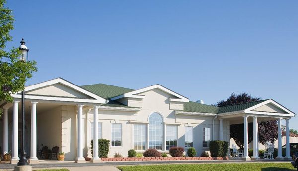 Complete Care at Oak Ridge - image 1