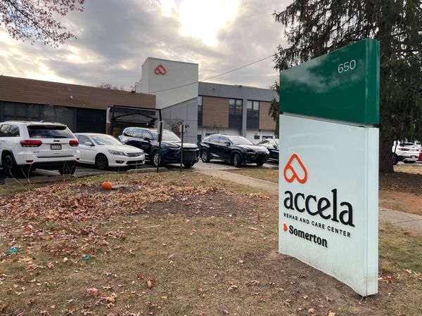 Accela Rehab and Care Center Somerton - image 1