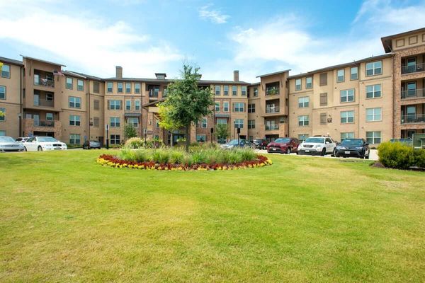Discovery Village at Alliance Town Center - image 1