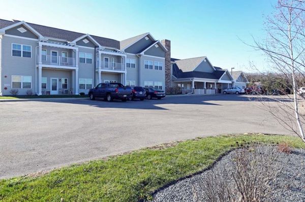 Milestone Senior Living Cross Plains - image 1