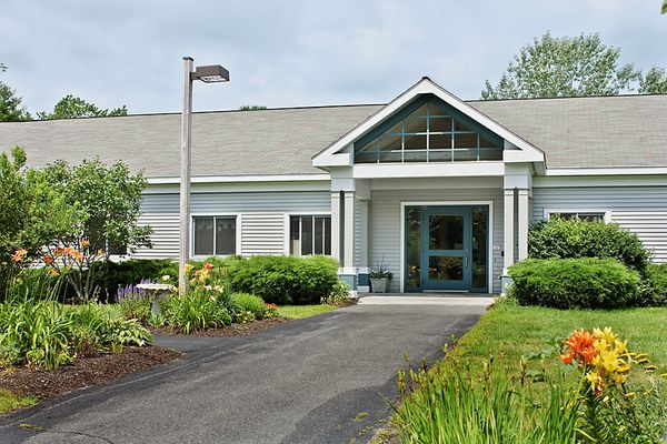 Pine Point Center - image 1