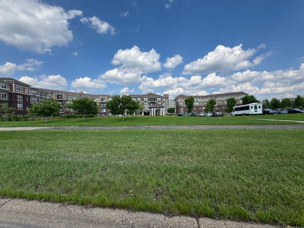 Silvercreek On Main - image 1