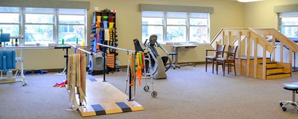 Woodland Country Manor - image 1