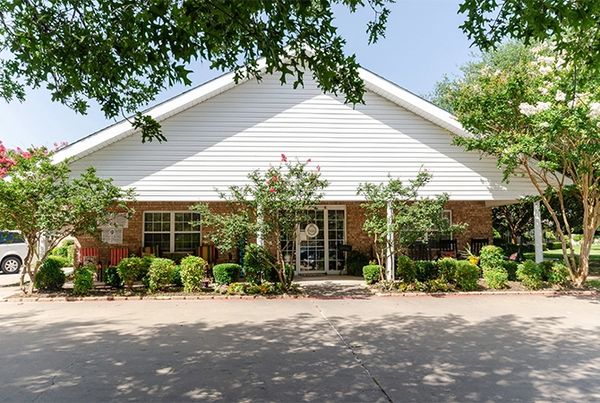 Hopkins Court - image 1