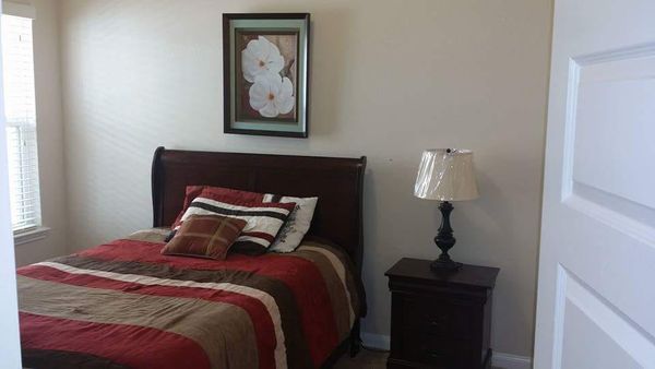 Divine Oaks Assisted Living Eden's Reflection Richmond - image 1