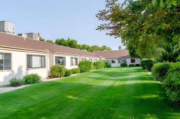 Skyline Transitional Care Center - image 1