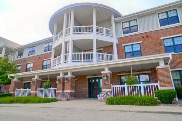 Meadowmere Oak Creek - image 1