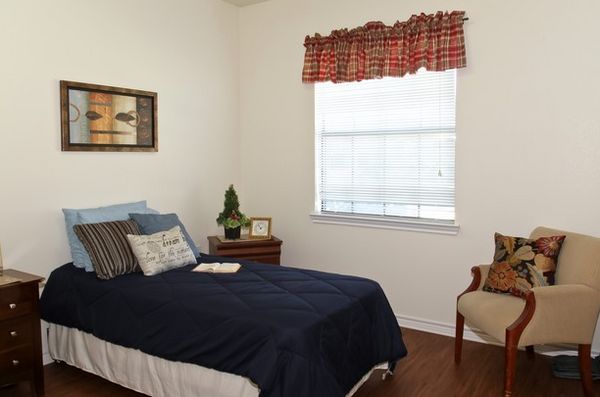 Courtyards at Lake Granbury - image 1