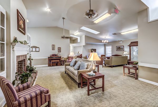 South Knoxville Senior Living - image 1