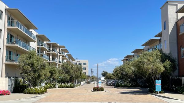 Vivante - Newport Mesa - image 1