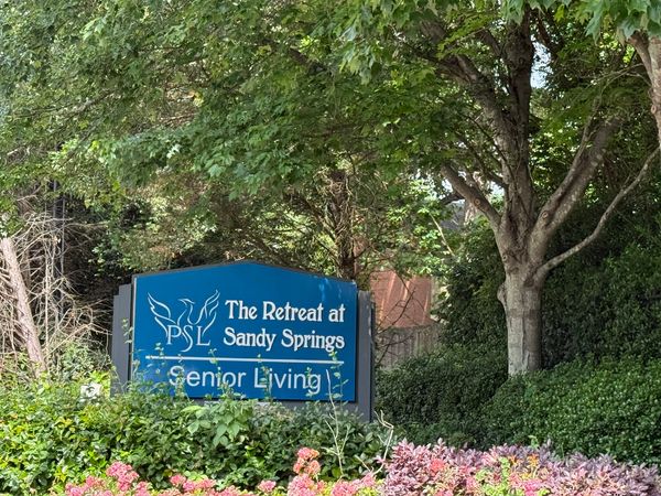 The Retreat at Sandy Springs - image 1
