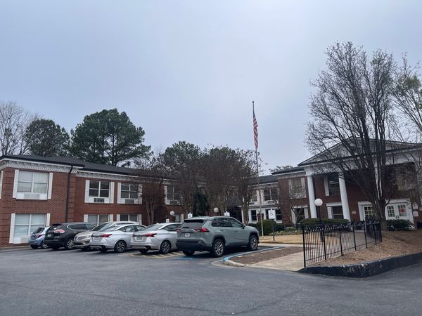 Decatur Center for Nursing and Healing - image 1