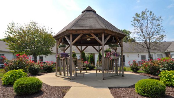 Five Star Residences Of Northwoods - image 1