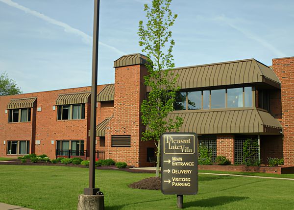 Pleasant Lake Villa - image 1