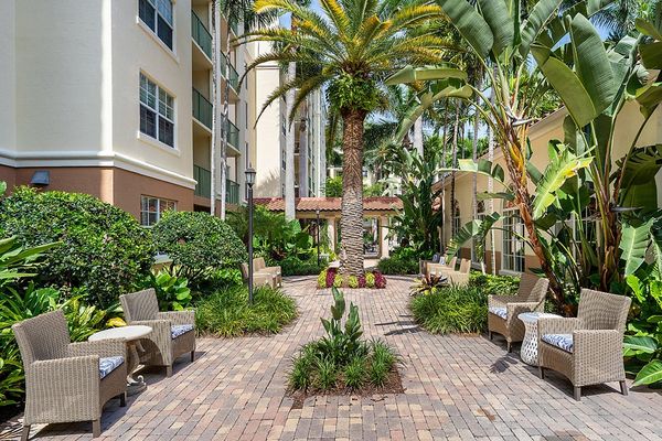 The Carlisle Palm Beach - image 1