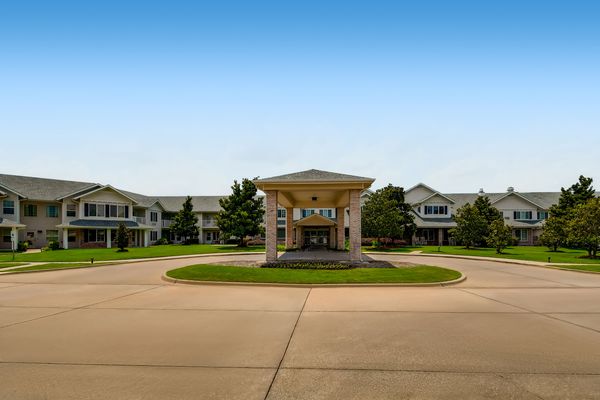 Pinewood Hills - image 1