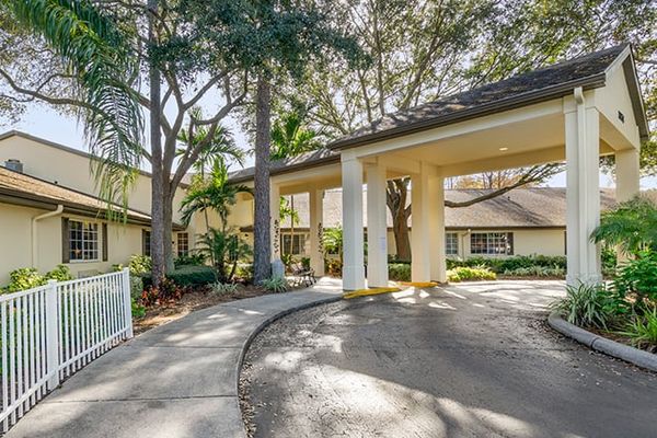 Brookdale Tarpon Springs - image 1