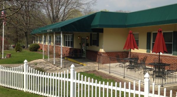 Valley View Rehabilitation And Healthcare Ctr - image 1