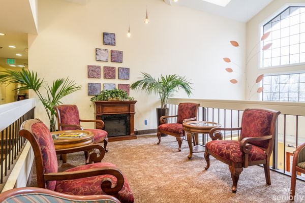 Chateau Pleasant Hill - image 1