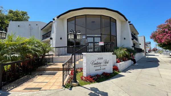 Inn At The Park Ventura - image 1