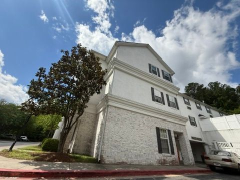 Pruittplace - Sandy Springs - image 1