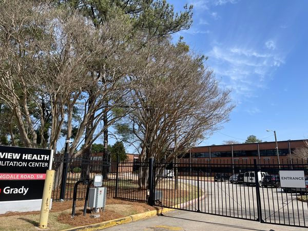 Crestview Health & Rehab Center - image 1