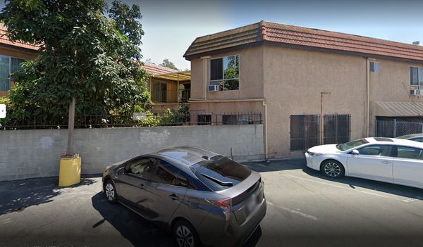 Westminster Villa - image 1