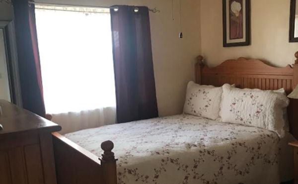 Miami Gardens Manor - image 1
