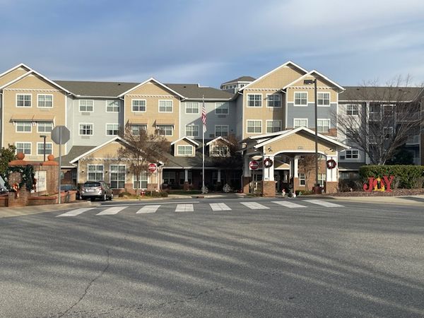 Stoneridge Gracious Retirement Living - image 1