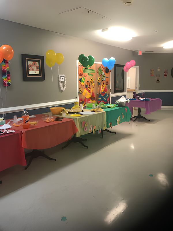 Forrest Oakes Healthcare Center - image 1