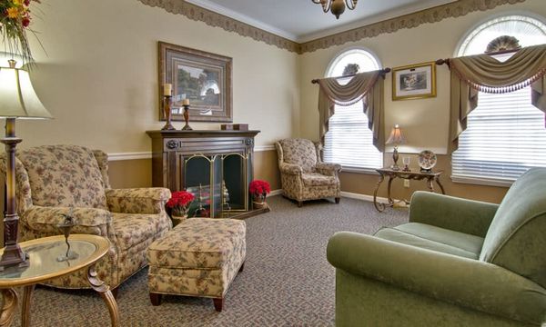 Eiffel Gardens - image 1