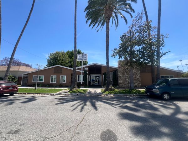 Victor Royale - image 1