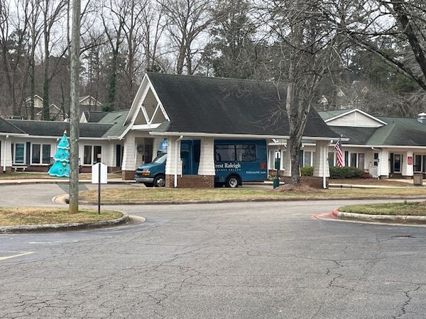 Hillcrest Raleigh At Crabtree Valley - image 1