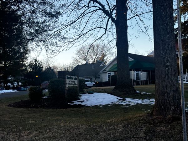 Meadow Glen Of Leesburg - image 1