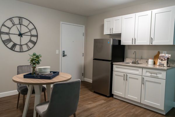 Asher Point Independent Living Of Hoover - image 1