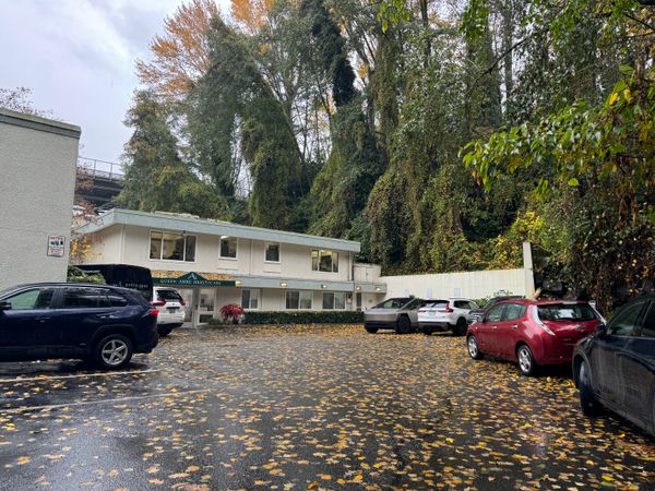 Queen Anne Healthcare - image 1