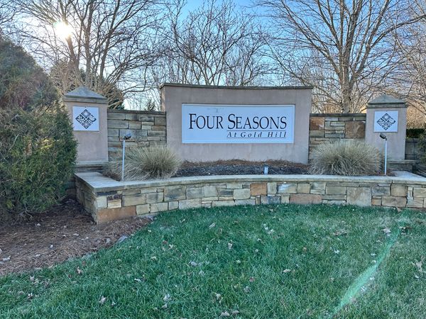 Four Seasons at Gold Hill - image 1