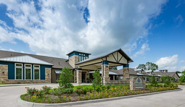 Pinnacle Senior Living of Lufkin - image 1