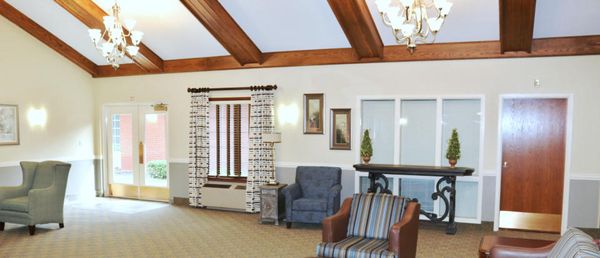 Seminary Manor - image 1