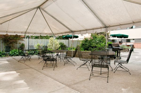Evergreen House Health Center - image 1