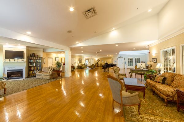 Victoria House - image 1