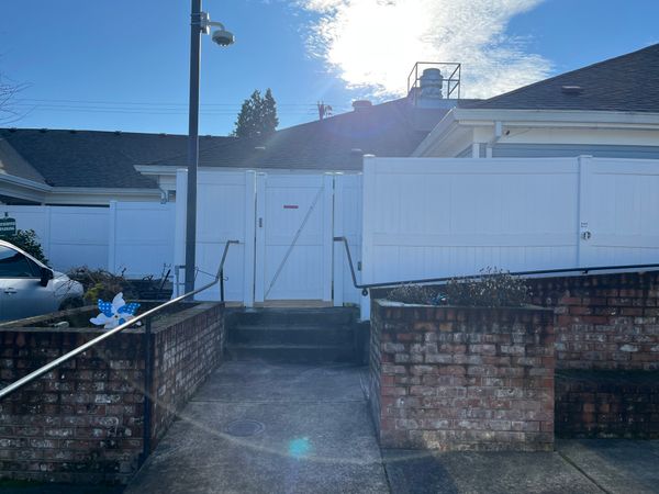 Hawthorne House - image 1