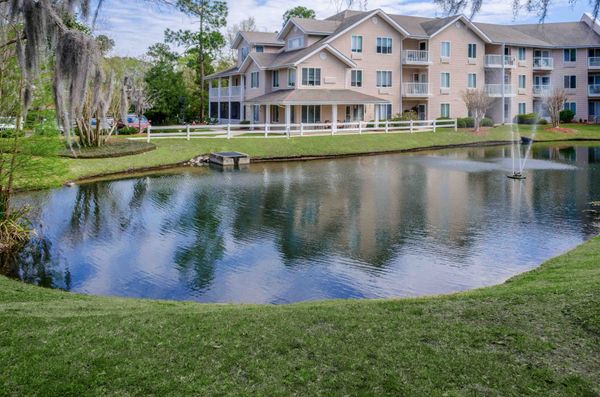 River's Edge By Barclay House - image 1
