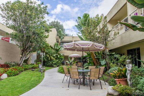 The Gardens At Park Balboa - image 1